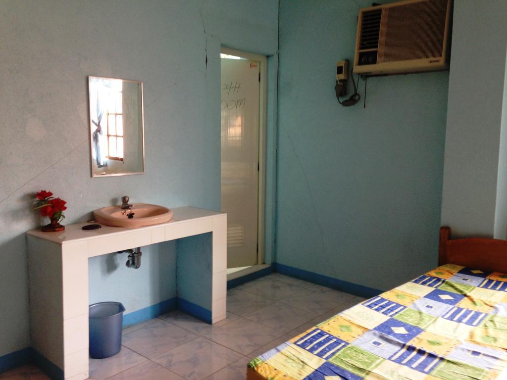 Hilltop Cottages Loboc Luaran gambar